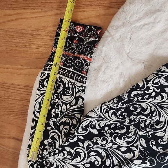 Black White Dress Long Sleeve Size M - Picture 12 of 12